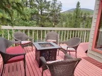 Keystone Resort Escape! Location! 360 Views, Trails, Snake River, HotTub, Pets