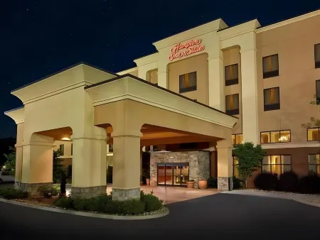 Hampton Inn & Suites Sevierville @ Stadium Drive