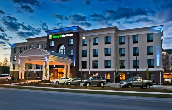 Holiday Inn Express & Suites MISSOULA NORTHWEST by IHG
