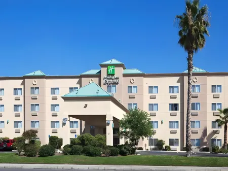 Holiday Inn Express Bakersfield Отели в г. Бейкерсфилд