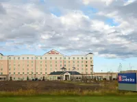 埃德蒙頓國際機場希爾頓花園飯店 Edmonton Regional Helicopters附近的飯店