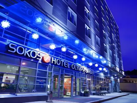 Cosmos St. Petersburg Olympia Garden Hotel