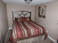 Cozy Lakefront House w/Nice Covered Deck.  Calm Water Location & Pet Friendly!