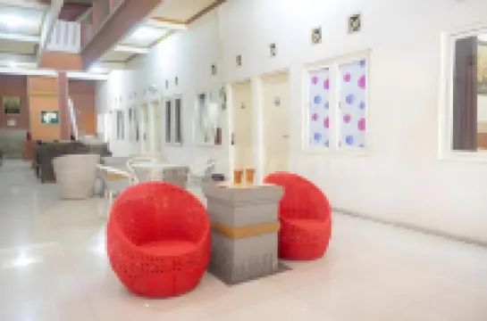 Homestay Babussalam Rungkut Mitra RedDoorz Hotels in Rungkut