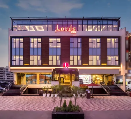 Lords Inn Chandigarh Zirakpur Отели в г. Мохали