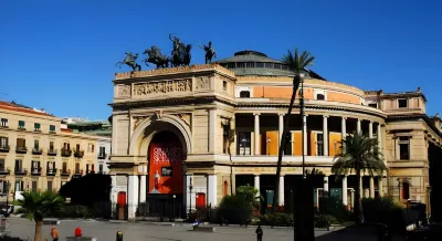 Hotel Joli