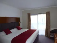 Crossroads by Chef & Brewer Collection Hotels in Daventry