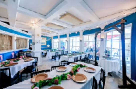 Oceanfront 2 Bedroom Condo! Villa Capriani