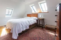 Cottage On Pier, Holy Loch Shore, Sea And Mountain Views, listed building 1830