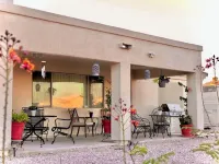 Havaview a 3-bedroom house with WiFi, AC in superb Lake Havasu City