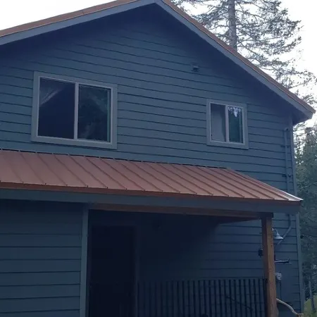 Rustic cabin in the Shaver/Huntington lake area