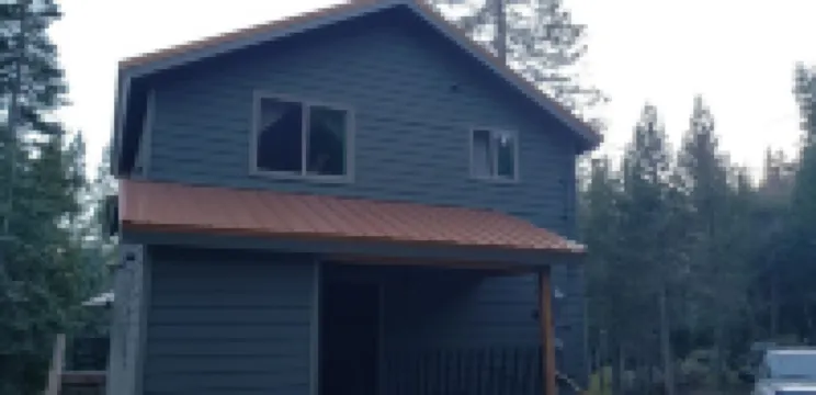 Rustic cabin in the Shaver/Huntington lake area