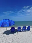 Luxury 6Br Naples Retreat with Private Pool. Beach, & 5th Ave Just Minutes Away!