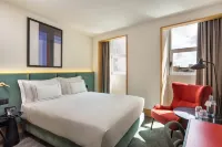 Arts Hotel Porto, Tapestry Collection by Hilton Hotels near Lorenzo&Mor Sunset