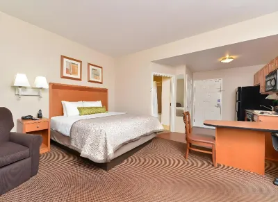 Candlewood Suites Winchester Hotels in Shawnee
