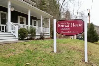 Relax Mohican Riverside ~ stunning Views~ hot tub ~ wifi