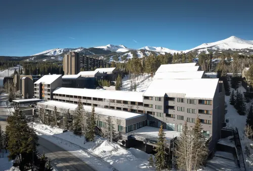 Hotel Alpenrock Breckenridge, Curio Collection by Hilton Hotels in Breckenridge