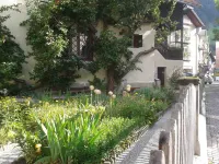 FRENES - apartment in a  historic Villa