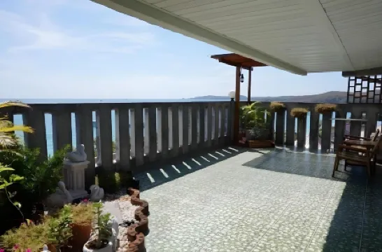 Saikaew Boutique Hotel Отели рядом с достопримечательностью «Ао Хин Хок»