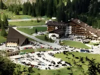 Hotel Principe Marmolada Hotels near Borgo Antico di Palue