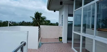 Magdalene Apartment Отели в г. Баламбан