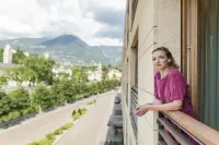 Hotel Therme Meran - Terme Merano - Mountain view