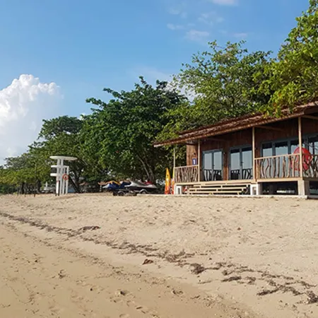 Crusoe Cabins Casobe