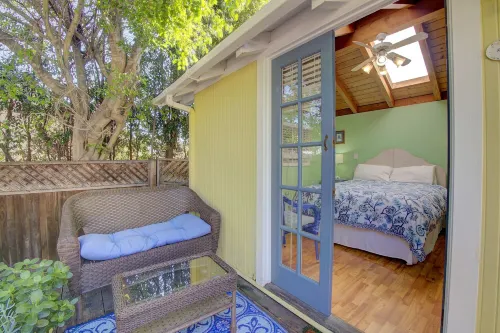 Secret Garden Inn & Cottages - parcheggio