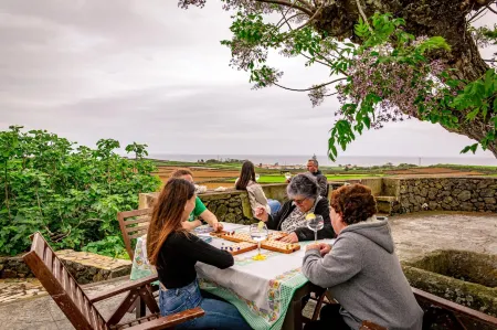 Casa Dos Cal os in S o Mateus da Calheta Отели в г. Sao Mateus da Calheta