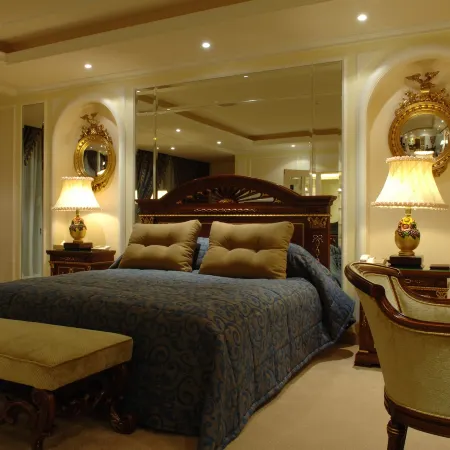 Regency Palace Hotel