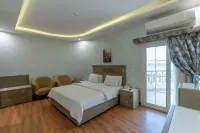 Lotus Luxor Hotel - balcony