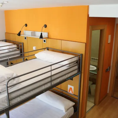 Mola! Hostel Burgos Hotels near Evolution Forum Burgos - Congress Center and Auditorium