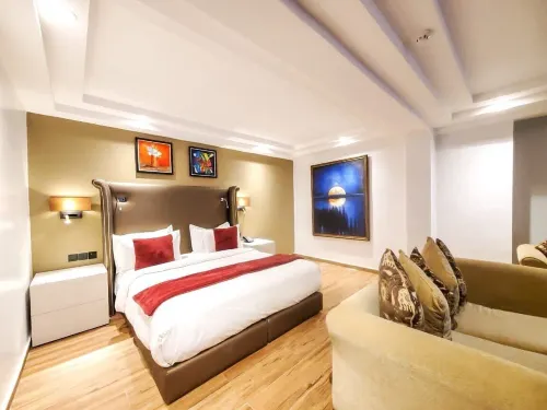 DE MANCHY HOTELS & SUITES