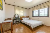 MeinHeim Hotels near Boriam Temple