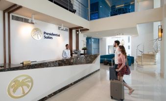 Outstanding 1 Bedroom Apartment Pool View B