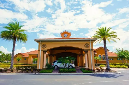 Ground Floor Gathering up to 9 Guests BL387