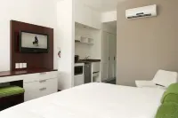 Trupial Hotel & Casino