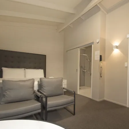 Middlemore Motel Отели рядом с достопримечательностью «Корнвол Парк»