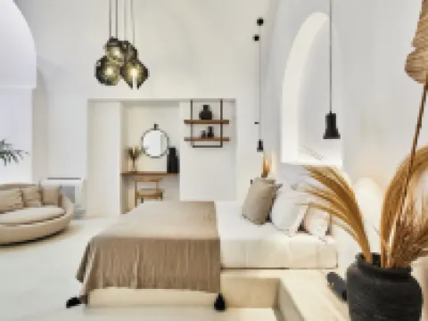 You and Me Suites Hotels in Santorini