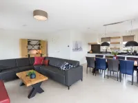 Stay with Outdoor Bubble Bath Các khách sạn ở Delfstrahuizen