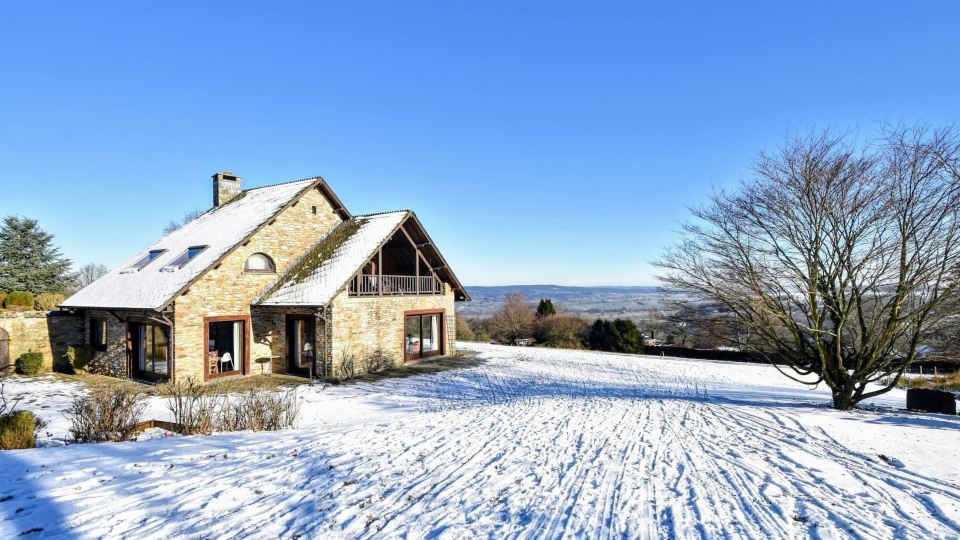 Hillside Retreat with Pond