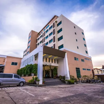 SinKiat Buri Hotel
