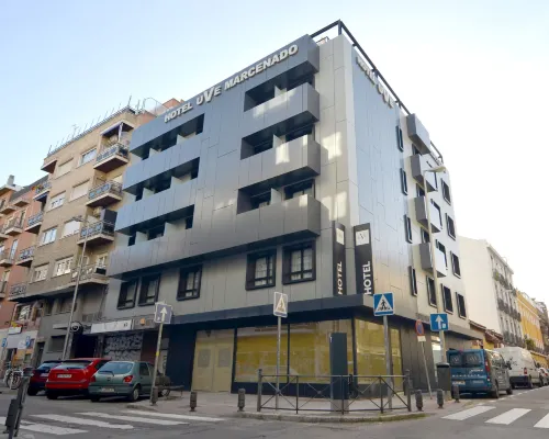 Uve Marcenado Hotels near Concha Espina Metro Station