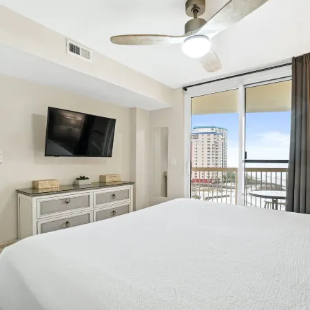 Pelican Beach Resort by Panhandle Getaways