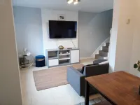 Beautiful 2-Bed House in Bolton with Free Parking Hotels in Bolton