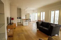 Central 1-Bed Apartment in Inverness Sleeps 4 - Apartments