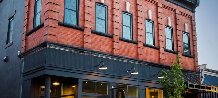 Eleven Revelstoke Lodge Hotels in Revelstoke