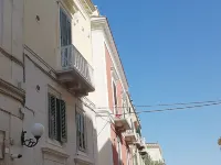 Edward Rooms & Wellness B&B Hotels in Trani