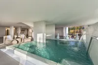 Longevity Health & Wellness Hotel - Adults Only - Hot Tub
