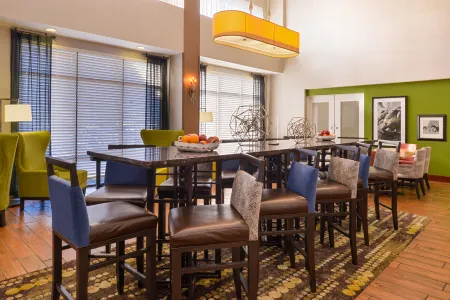 Hampton Inn & Suites Wilmington Отели в г. Юнион Тауншип